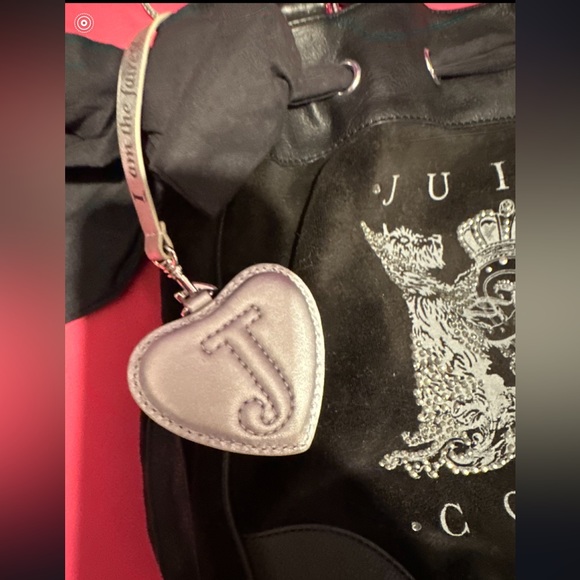 Juicy Couture - Picture 2 of 4